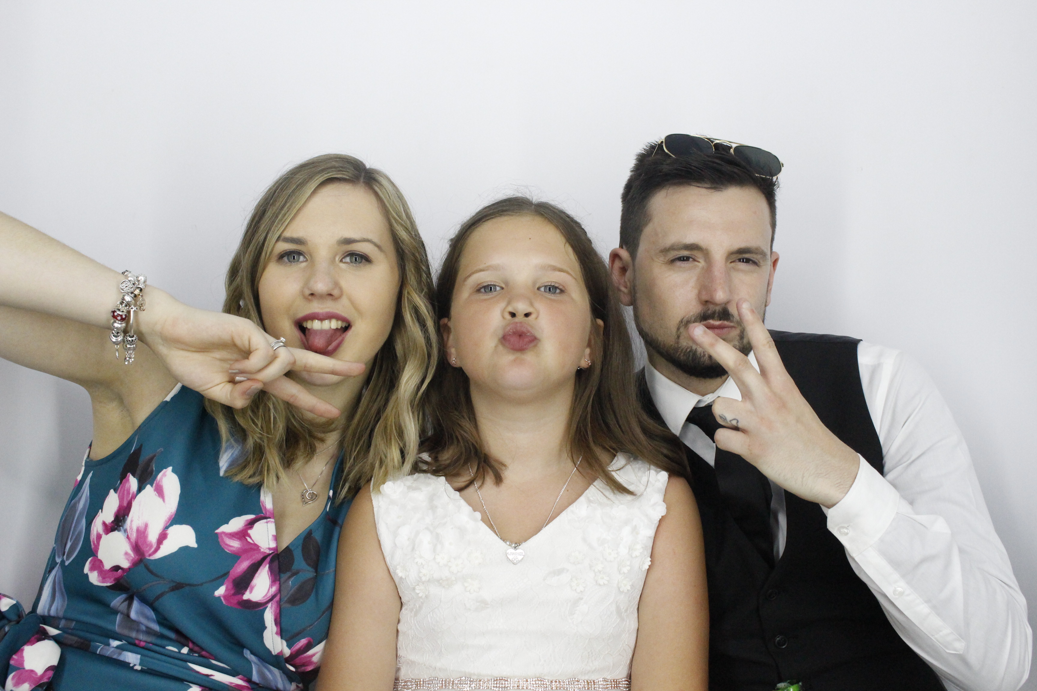 Sam & Rachel's Wedding | View more photos from the event at gallery.myphotoboothexperience.co.uk/u/MyPhotoBoothExperienceLtd/Sam-Rachels-Wedding
